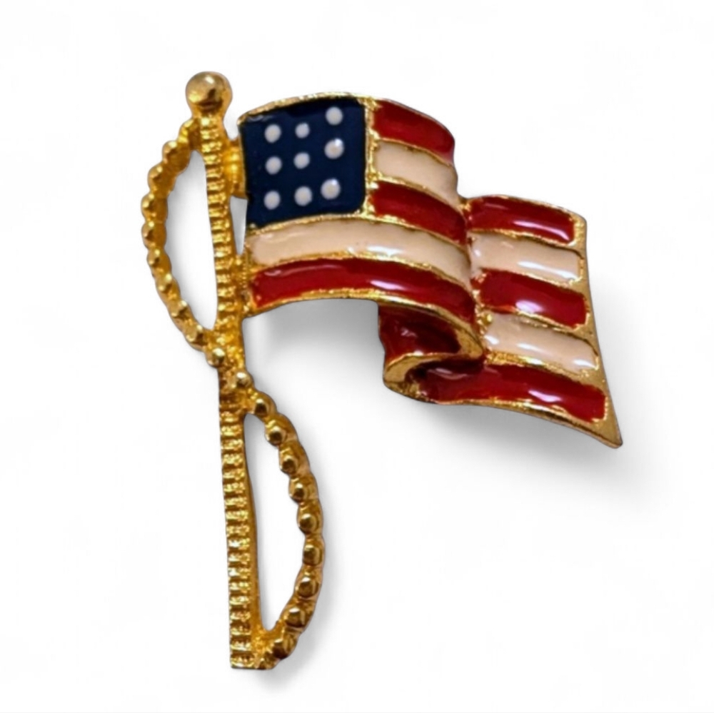 VINTAGE American Flag Brooch USA Enamel Gold Red White Blue Lapel Pin Old Glory